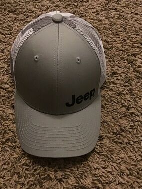 Jeep Light Gray Mesh Back Trucker Hat